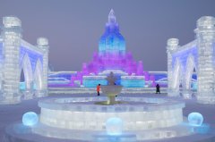 明天！哈尔滨冰雪大世界现场雕刻“五瓣丁香”主题冰雕迎哈洽