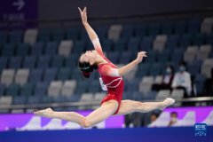 全国体操锦标赛丨杨凡予微获女子高低杠决赛冠军